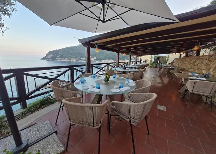 Palazzo Vescovile Hotel Noli